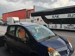 Blau Gebraucht 2005 Renault Modus Van / Kleinbus | 1.800 €