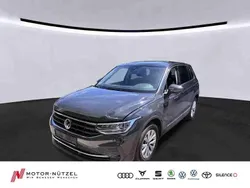 Uranograu Gebraucht 2022 VW Tiguan SUV | 27.130 € (Guter Preis)