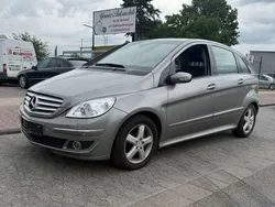 Grau Gebraucht 2006 Mercedes B200 Van / Kleinbus | 5.950 € (Fairer Preis)