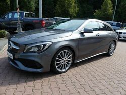 Grau Gebraucht 2018 Mercedes CLA220 Shooting Brake AMG Kombi | 25.990 € (Etwas zu teuer)