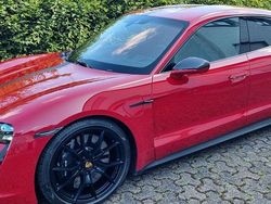 Rot Gebraucht 2020 Porsche Taycan 4S Limousine | 64.750 € (Guter Preis)