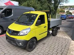 Grün Neu 2025 Piaggio Porter Kombi | 45.979 € (Etwas zu teuer)