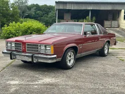 Carmine red metallic Gebraucht 1978 Oldsmobile Delta 88 Coupé | 20.900 €