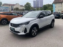 Perlmutt weiß metallic (metallic) Gebraucht 2023 Peugeot 3008 Allure SUV | 23.990 € (Superpreis)