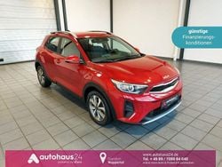 Rot Gebraucht 2022 Kia Stonic Vision SUV | 17.990 € (Fairer Preis)