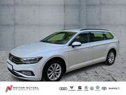 Weiß Gebraucht 2022 VW Passat Business Kombi | 19.430 € (Fairer Preis)
