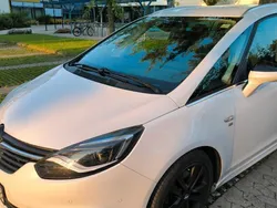 Weiß Gebraucht 2017 Opel Zafira Business Edition Van / Kleinbus | 14.500 € (Fairer Preis)