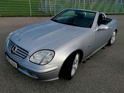 Silber Gebraucht 2004 Mercedes SLK230 Edition Cabrio | 16.700 €