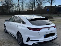 Weiß Gebraucht 2020 Kia ProCeed GT-Line Kleinwagen | 20.300 € (Guter Preis)