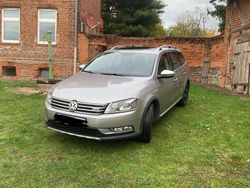 Grau Gebraucht 2013 VW Passat Alltrack Basis Kombi | 8.500 € (Teuer)