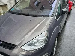 Braun Gebraucht 2013 Ford S-MAX Titanium Van / Kleinbus | 7.500 € (Guter Preis)