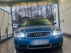 Blau Gebraucht 2002 Audi A4 Limousine | 1.600 € (Fairer Preis)