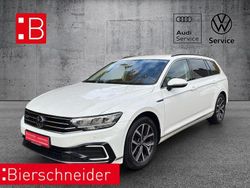 Weiss Gebraucht 2021 VW Passat GTE Kombi | 20.450 € (Superpreis)