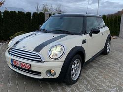 Weiß Gebraucht 2009 Mini Cooper Kleinwagen | 3.500 € (Fairer Preis)