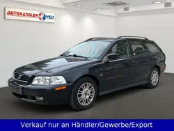 Schwarz Gebraucht 2003 Volvo V40 Kombi | 999 € (Superpreis)