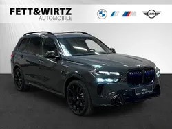 Grau Gebraucht 2025 BMW X7 M Sport SUV | 115.590 € (Superpreis)