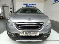 Grau Gebraucht 2016 Peugeot 2008 Allure SUV | 10.900 € (Fairer Preis)
