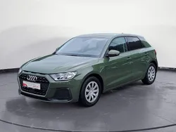 Distriktgrün metallic Gebraucht 2024 Audi A1 Sportback Advanced Plus Kleinwagen | 22.320 € (Guter Preis)