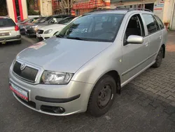 Diamantsilber metallic Gebraucht 2007 Skoda Fabia Cool Edition Kombi | 1.450 € (Superpreis)