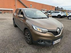 Braun Gebraucht 2016 Renault Kadjar Bose Edition SUV | 8.200 € (Fairer Preis)