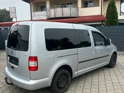 Silber Gebraucht 2009 VW Caddy Maxi Van / Kleinbus | 9.990 € (Etwas zu teuer)