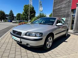 Silber Gebraucht 2002 Volvo S60 Limousine | 4.000 € (Etwas zu teuer)