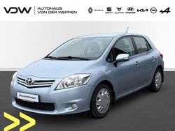 Blau Gebraucht 2011 Toyota Auris Edition Limousine | 8.990 € (Teuer)