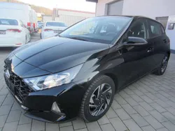 Schwarz Gebraucht 2023 Hyundai i20 Comfort Kleinwagen | 15.790 €
