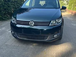 Grün Gebraucht 2012 VW Touran Highline Van / Kleinbus | 7.500 € (Fairer Preis)