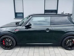 Grün Gebraucht 2023 Mini John Cooper Works Premium Plus Kleinwagen | 38.500 € (Teuer)
