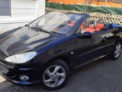 Schwarz Gebraucht 2003 Peugeot 206 CC Platinum Cabrio | 2.450 € (Fairer Preis)