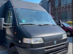 Schwarz Gebraucht 2002 Fiat Ducato Van | 25.000 €