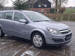 Grau Gebraucht 2005 Opel Astra Kombi | 3.499 € (Etwas zu teuer)