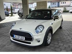 Beige Gebraucht 2016 Mini Cooper D Kleinwagen | 8.300 € (Guter Preis)