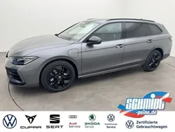 Grey metallic Neu 2025 VW Passat R-line Kombi | 59.990 € (Fairer Preis)