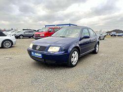 Indigoblau perleffekt Gebraucht 2000 VW Bora Highline Limousine | 2.199 € (Etwas zu teuer)