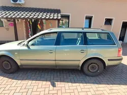 Grün Gebraucht 2001 VW Passat Comfortline Kombi | 1.299 € (Guter Preis)