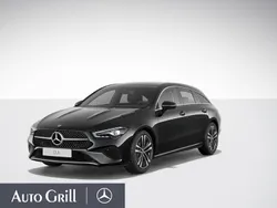 Metalliclack kosmosschwarz Gebraucht 2024 Mercedes CLA180 Shooting Brake Advanced Kombi | 29.370 €