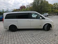 Weiß Gebraucht 2013 Mercedes Viano Van / Kleinbus | 19.000 € (Fairer Preis)