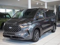 Grau Gebraucht 2025 Ford Tourneo Custom Titanium Van / Kleinbus | 45.690 €