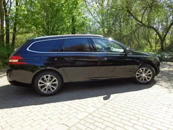 Schwarz Gebraucht 2014 Peugeot 308 Allure Kombi | 10.700 € (Fairer Preis)