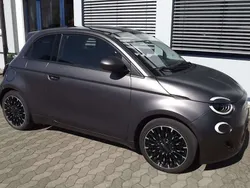 Donner grau Gebraucht 2021 Fiat 500e Icon Limousine | 19.490 € (Fairer Preis)