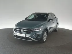 Blau Gebraucht 2024 VW T-Roc Style SUV | 29.760 € (Fairer Preis)