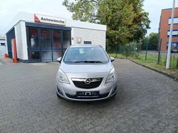 Silber Gebraucht 2011 Opel Meriva Edition Van / Kleinbus | 3.800 € (Guter Preis)