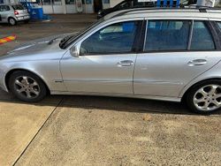 Silber Gebraucht 2006 Mercedes E220 Classic Kombi | 2.299 € (Superpreis)