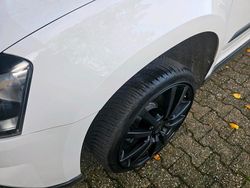 Weiß Gebraucht 2014 Skoda Yeti SUV | 9.250 € (Guter Preis)