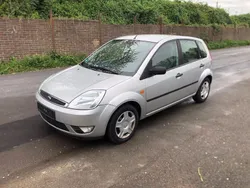 Silber Gebraucht 2002 Ford Fiesta Ghia Kleinwagen | 1.500 € (Fairer Preis)
