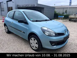 Blau Gebraucht 2009 Renault Clio III Dynamique Kleinwagen | 1.999 € (Fairer Preis)