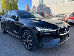 Schwarz Gebraucht 2020 Volvo V60 CC Pro Kombi | 22.000 € (Fairer Preis)
