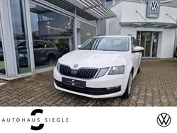 Weiß Gebraucht 2019 Skoda Octavia Ambition Kombi | 13.840 € (Fairer Preis)